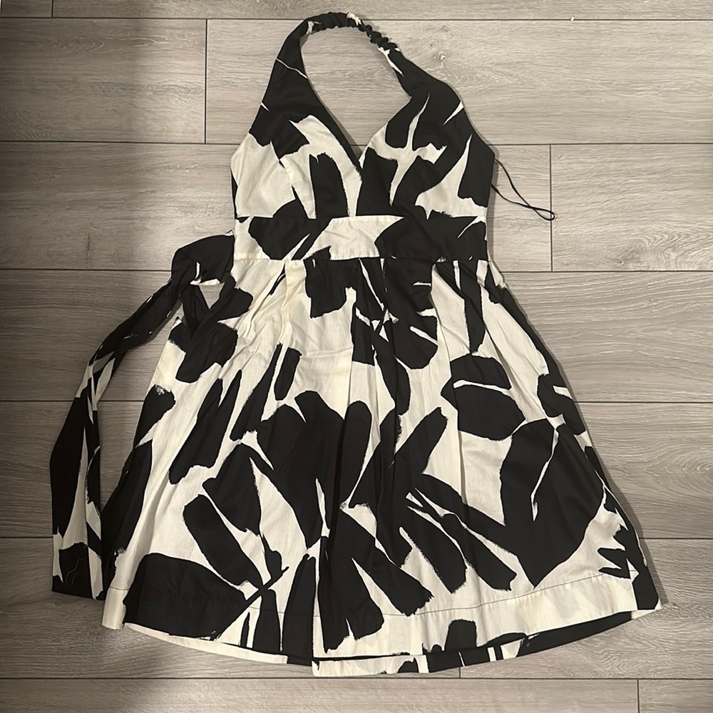ZARA Black and white printed mini dress in LARGE